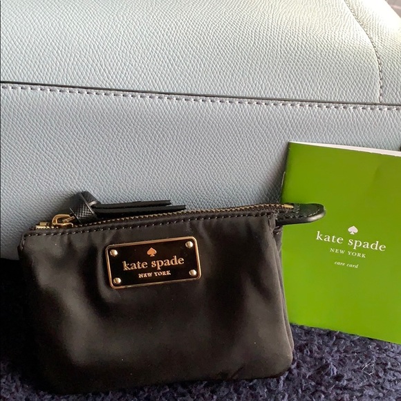 Kate Spade โ ๏ธ Mini Natasha credit card ๐ณ wallet - Picture 2 of 5